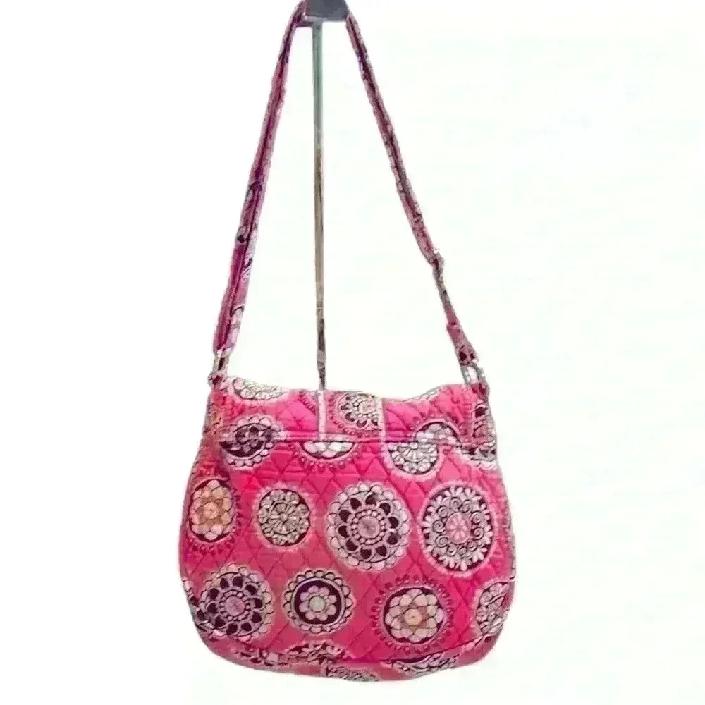 Vera Bradley Crossbody/Shoulder Bag.  Pre Owned in Good Condition.  Cupcakes - Picture 2 of 8